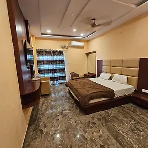 Aditya Hotel